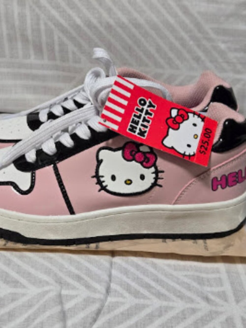 Sanrio Hello Kitty Pink White Black Court Sneakers Size 6 NWT